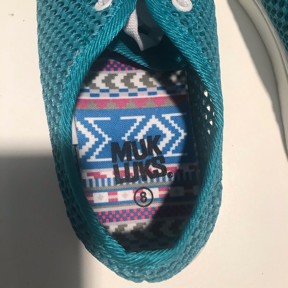 Muk Luk Sneakers - Picture 3 of 6